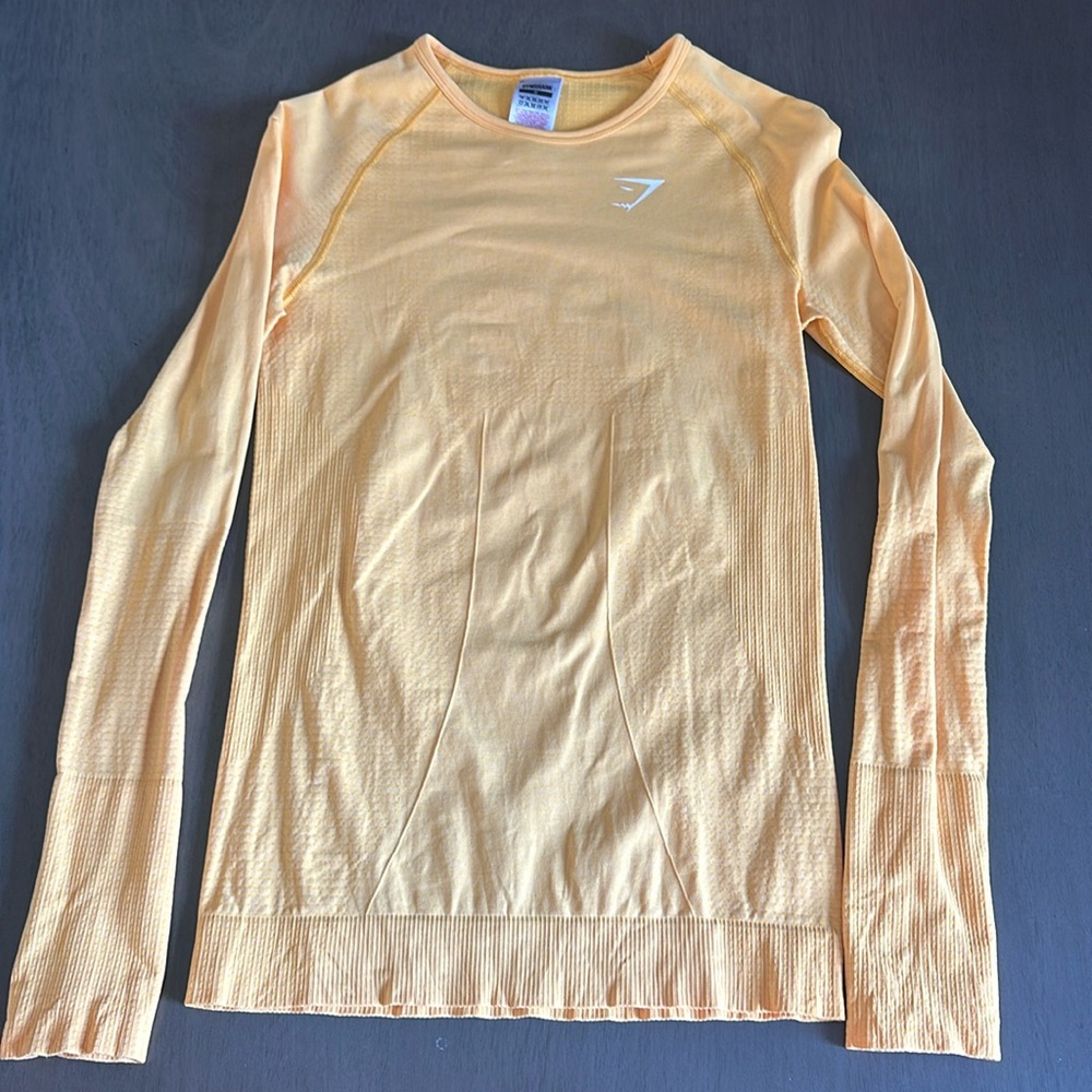 Gym shark vital seamless full length long sleeve yellow wore once washed once.
